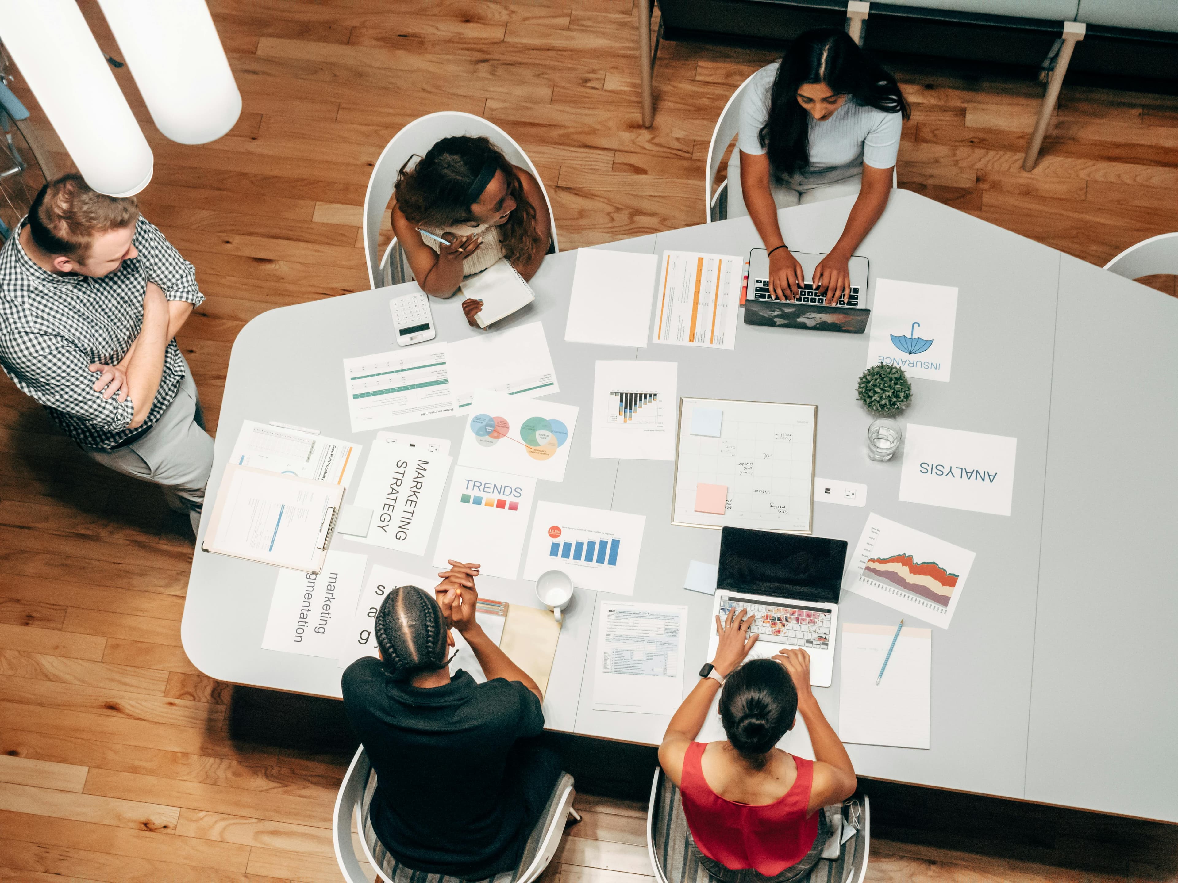 5 Tarefas Repetitivas que seu Escritório de Advocacia Pode Automatizar Hoje